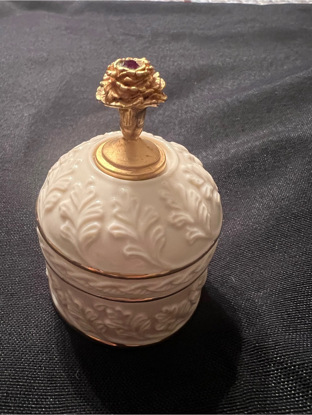 Lenox Gold & Cream Decorative Jewelry Box with Floral Finial